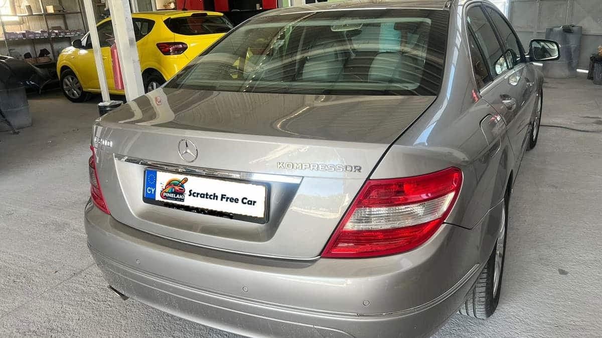 Найдите свой код краски Mercedes-Benz C-Class (2007-2014, Type 204) без труда!
